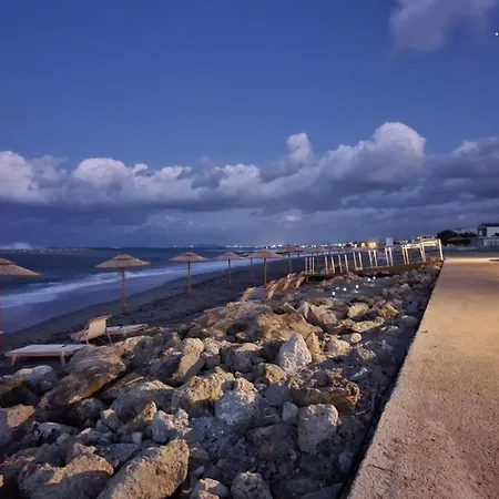 Xristinas Seaside Apartment
